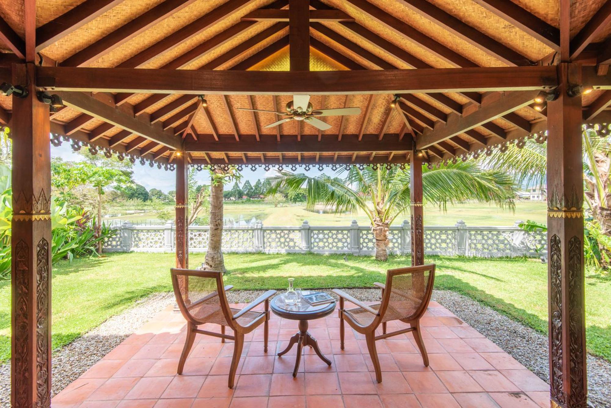 Limasan Villa Langkawi Pantai Cenang  Exterior photo