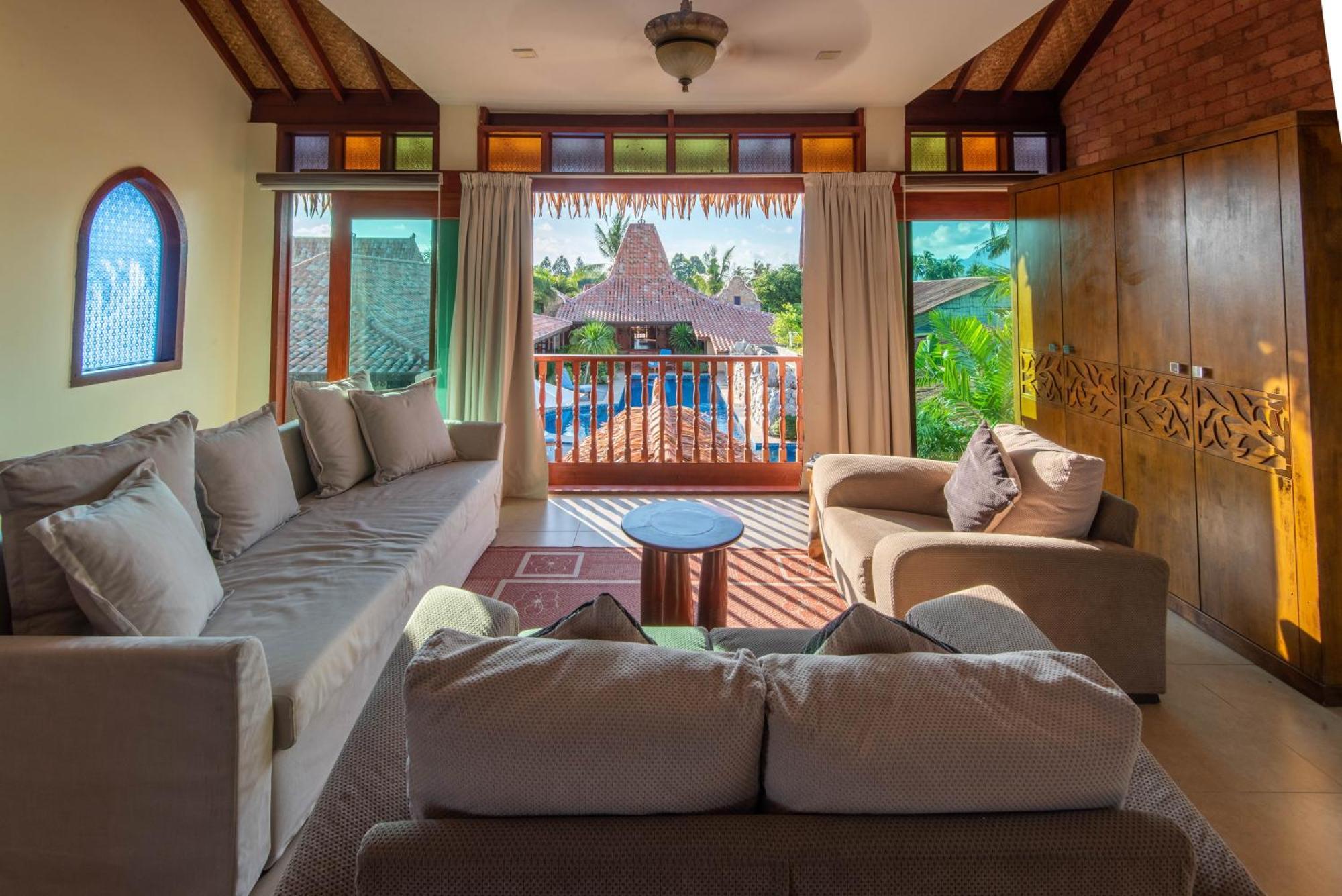 Limasan Villa Langkawi Pantai Cenang  Exterior photo